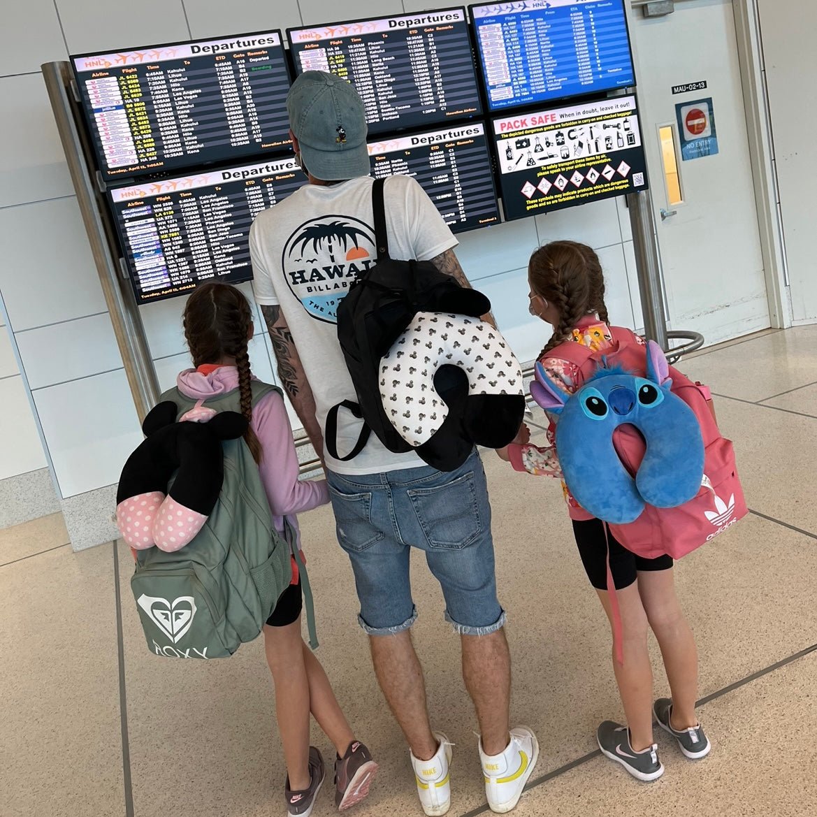 What I pack in my hand luggage Making It Magical