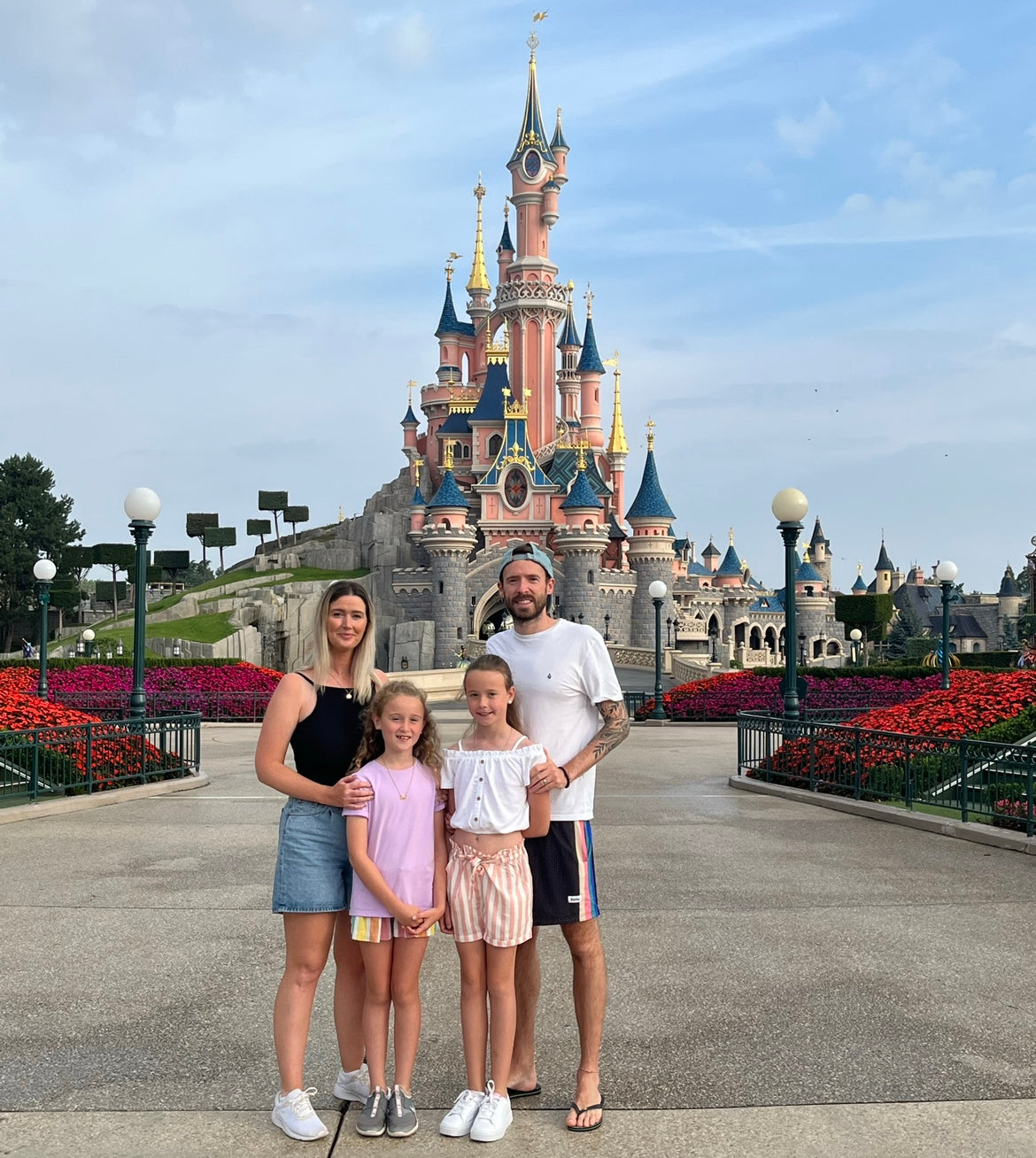 Photo of family in front of Disneyland Paris Castle